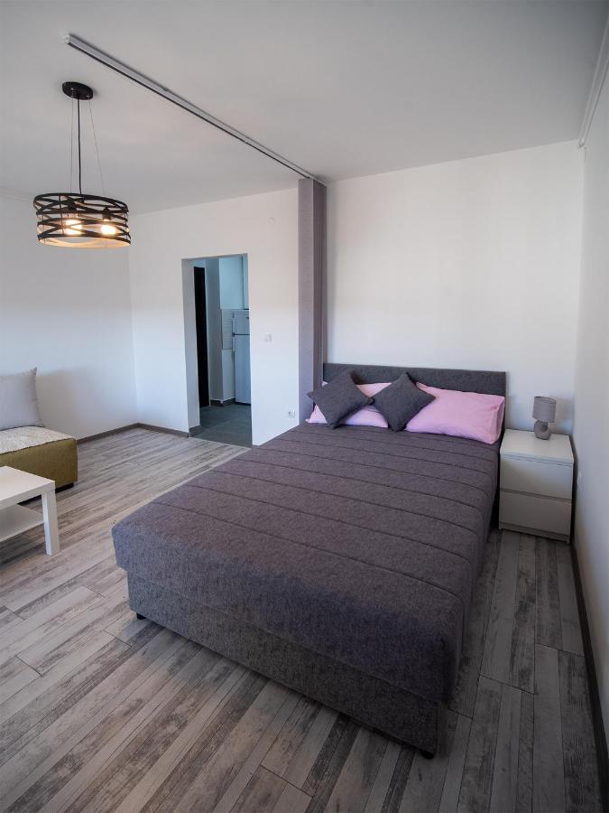 Apartman Sara Apartment Novi Sad Ngoại thất bức ảnh