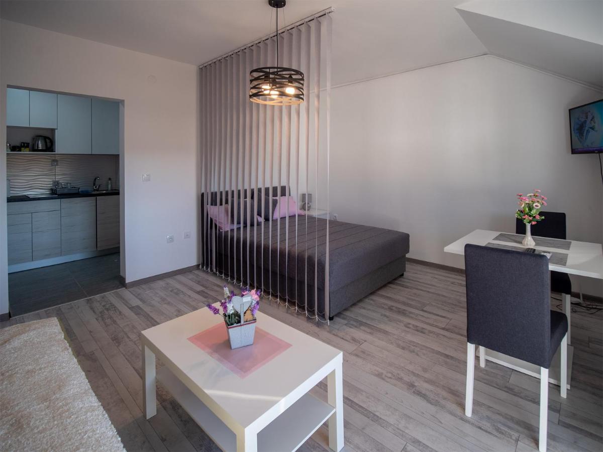 Apartman Sara Apartment Novi Sad Ngoại thất bức ảnh