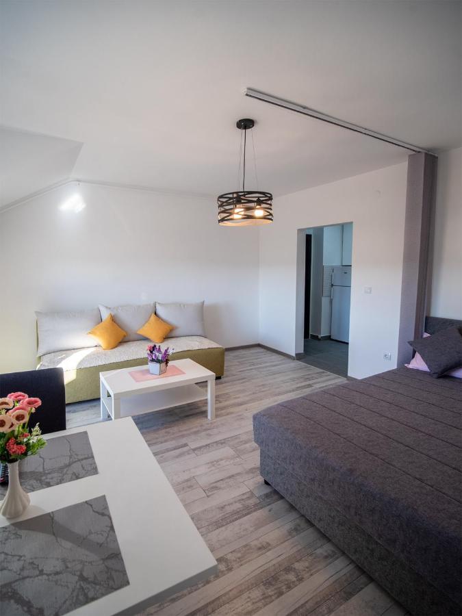 Apartman Sara Apartment Novi Sad Ngoại thất bức ảnh